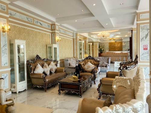 Patra Luxury Hotel