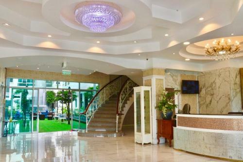 Patra Luxury Hotel