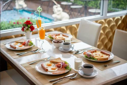 Patra Luxury Hotel