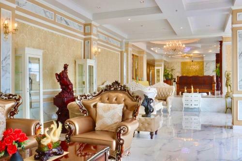 Patra Luxury Hotel