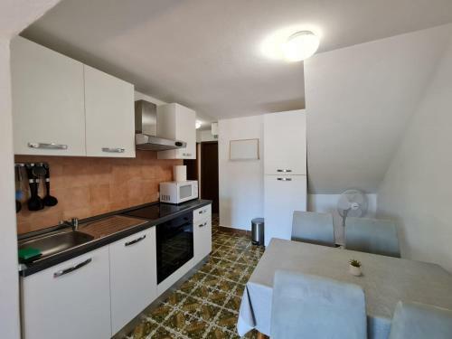 Apartamentos Maestral-nmf