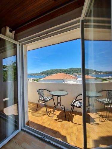 Apartamentos Maestral-nmf
