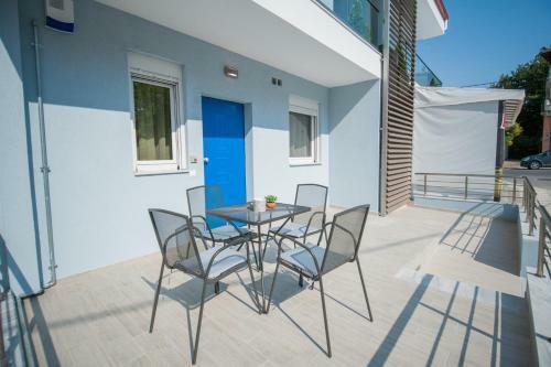 Niki's Apartments