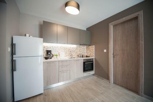 Niki's Apartments