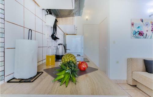 Stunning Apartment In Nin With Wifi And 1 Bedrooms