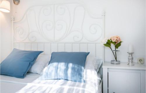 Awesome Apartment In Nin With Wifi And 1 Bedrooms