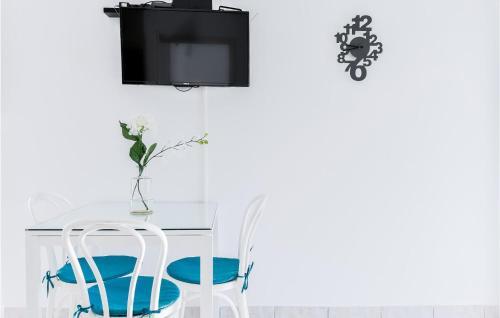 Awesome Apartment In Nin With Wifi And 1 Bedrooms