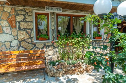 Hostal Casa Nikita
