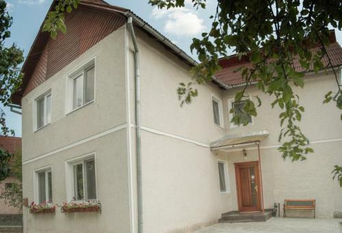 Hostal Pensiunea Selena