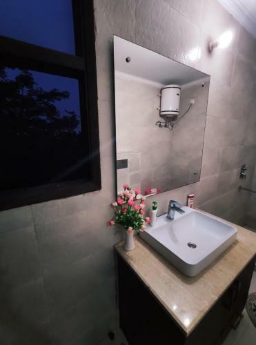 Rooftop Apartment Centrally Located