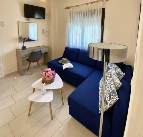 Villa Tasoula Apartments By The Sea