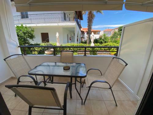 Villa Tasoula Apartments By The Sea