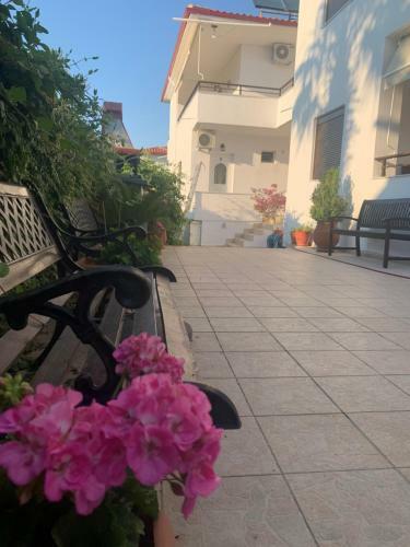 Villa Tasoula Apartments By The Sea