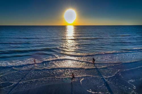 Apartamento Madeira Beach Florida Condo