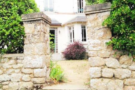 "le Vieux Nid"