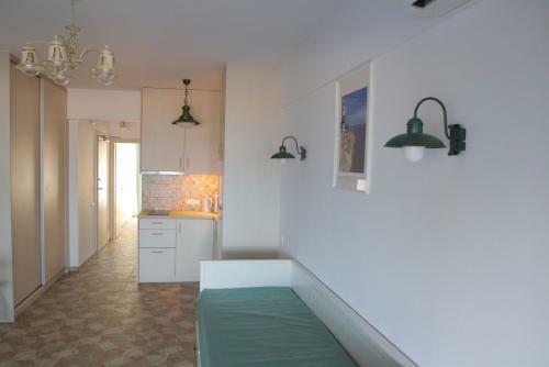 Stylish Psili Ammos Beach Apartment