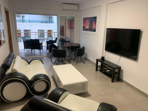 Apartamento "pedro" 250 M De La Playa