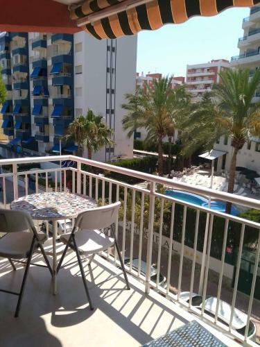 Apartamento "pedro" 250 M De La Playa