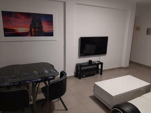 Apartamento "pedro" 250 M De La Playa