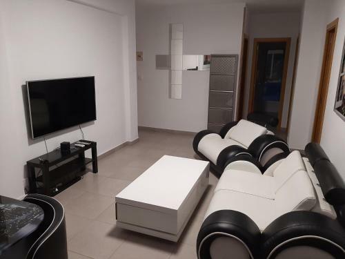Apartamento "pedro" 250 M De La Playa