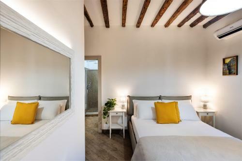 Bed & Breakfast Rooms Old Port Genova