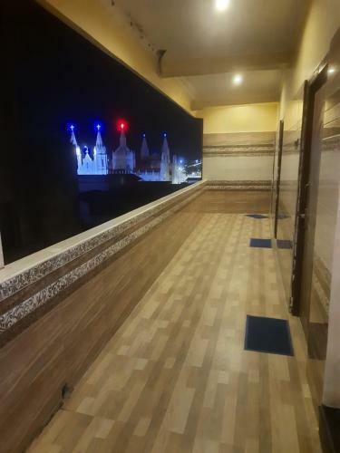 Hotel Rr Residency