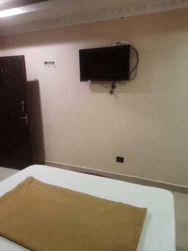 Hotel Rr Residency