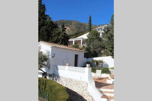Stunning House With Private Pool And Amazing Views
