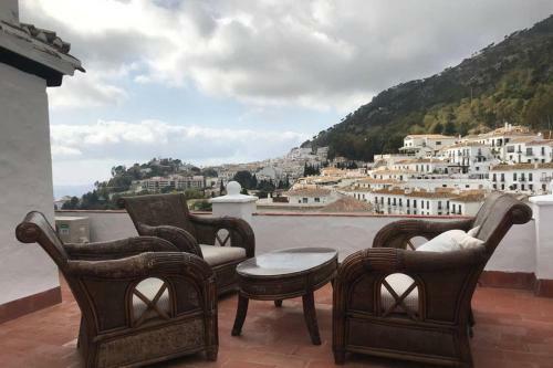 Stunning House With Private Pool And Amazing Views