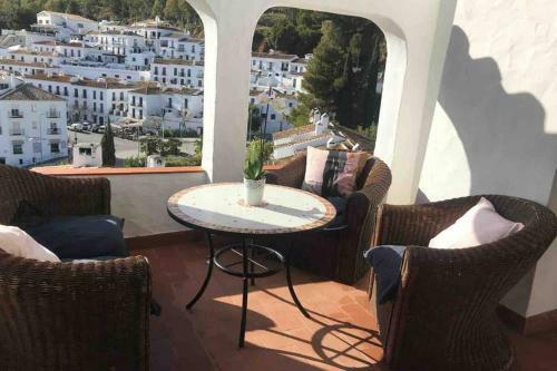 Stunning House With Private Pool And Amazing Views