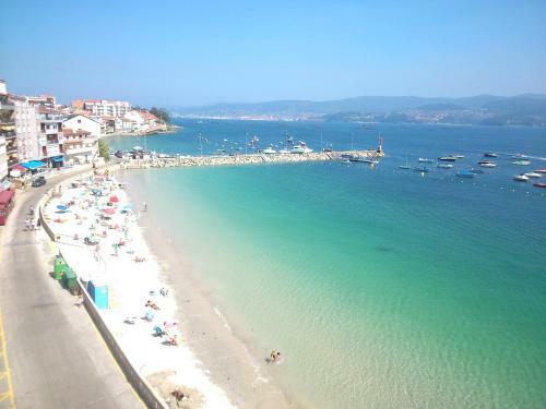 Apartamento R�as Baixas - 1a L�nea Playa Rax�