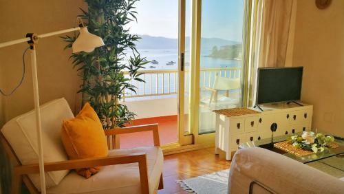 Apartamento R�as Baixas - 1a L�nea Playa Rax�