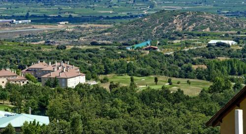 Apartamento Duplex En Campo De Golf