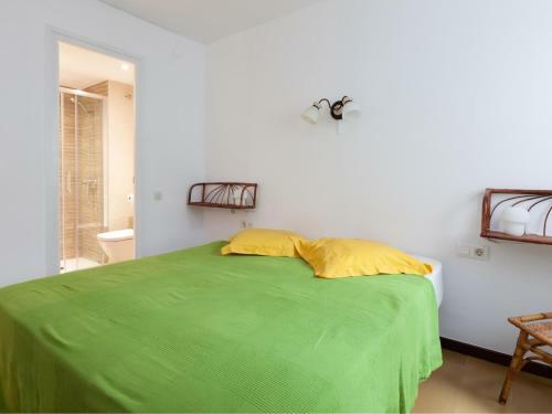 Apartment Sea Views On The Beach 3