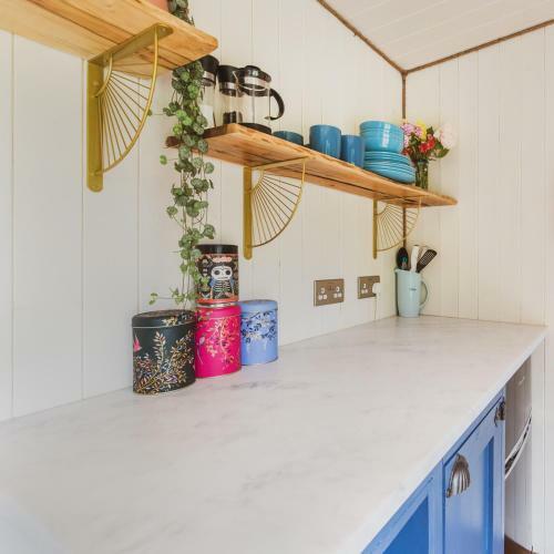 Lodge Hidden Wood Glamping And The Hideaway Cabin