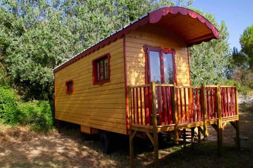 Hostal Roulotte Aux Peupliers