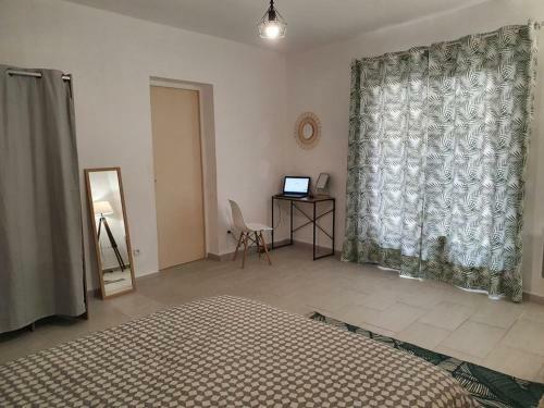 Apartamento Escapade Au C?ur Historique De P�zenas