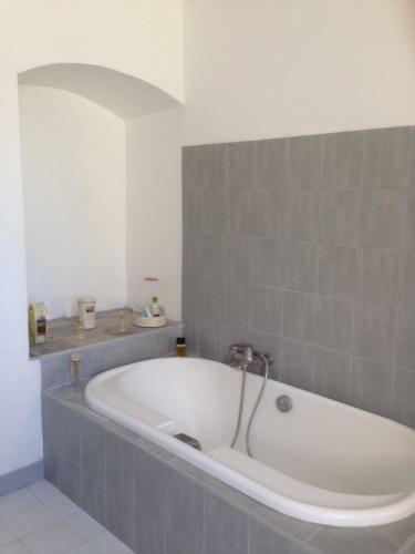 Bed & Breakfast Le Relais De La Tour