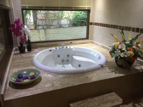 Villa Sujika Gardens Resort & Residential