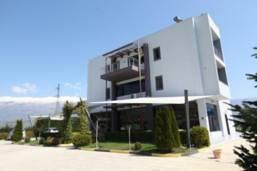 White Palace Hotel