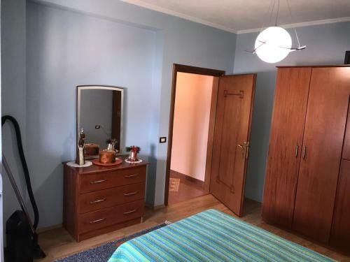 Lake View Apartment! 200m2
