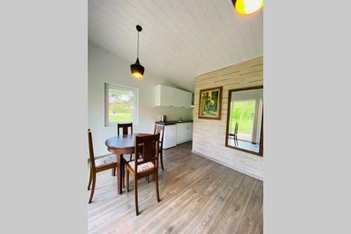 Cabin By The River Dubysa!