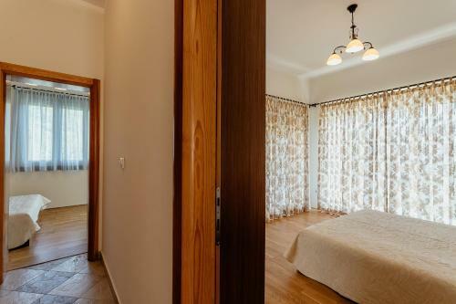 Villa Olive Hill