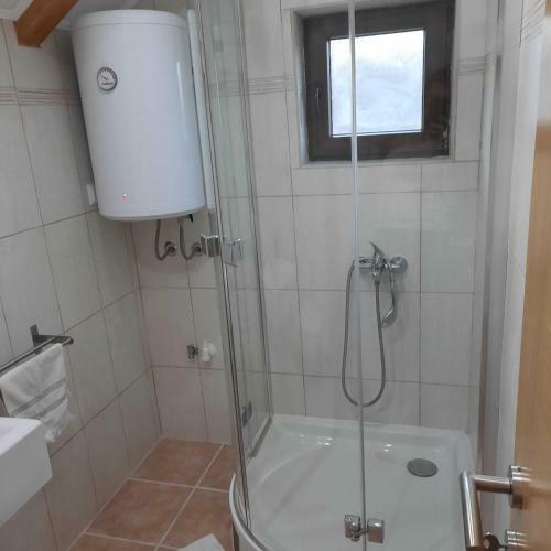 Holiday Apartman Ravna Dolina