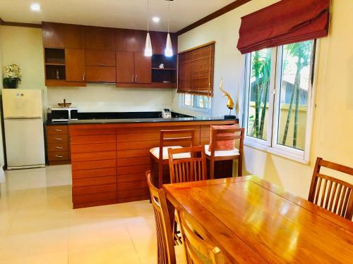 Karon Pool Villa