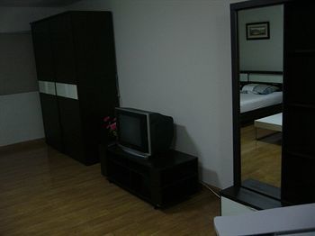Aparthotel Impact Muang Thong Thani Service Condo