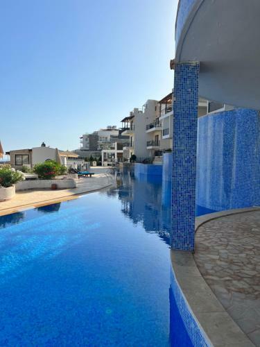 Viola Apart - Kalkan