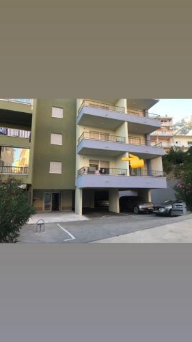 Modern New Apartment In Makarska