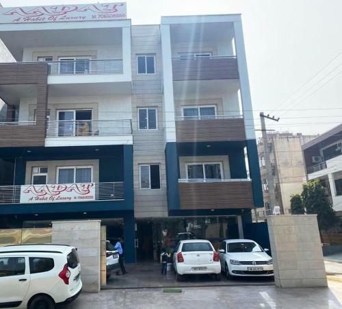 Hostal Aadat Residency