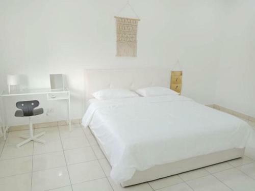 White Residence Semi-d Setia Alam/klang